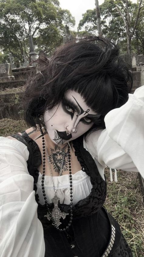 Impress any goth girl with our curated list of the top 60 goth gifts for her. Explore unique and darkly enchanting gift ideas in our guide! 🕷️🕸️ Goth Cemetery, Trad Goth Outfits, Trad Goth Makeup, Goth Outfit Inspo, Goth Eye Makeup, Traditional Goth, Goth Prom, Goth Gifts, Goth Fits