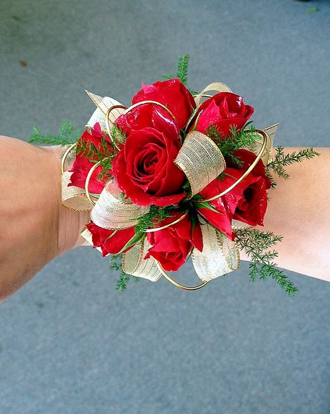 Red Spray Rose Corsage With Gold Wire Accents Rainbow's End Floral www.rainbowsendfloral.com Red And Gold Corsage And Boutonniere, Red Rose Corsage And Boutonniere, Red And Gold Corsage, Red Corsage Prom, Red Prom Corsage, Red Corsage And Boutonniere, Red Wrist Corsage, Prom Corsage Red, Gold Corsage Prom