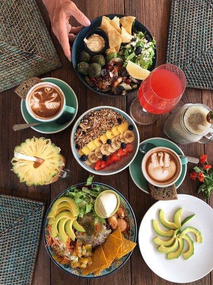 Pineapple Garnish, Cashew Tree, Chia Bowl, Homemade Nut Milk, Bali Shopping, Bali Baby, Tree Restaurant, Traditional Mexican Food, Vegan Cafe