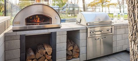 How to Design a Functional Grill Island with Techo-Bloc Outdoor Kitchen Countertop Ideas, Outdoor Countertop, Kitchen Countertop Ideas, Concrete Outdoor Kitchen, Oven Outdoor, Outdoor Cooking Spaces, Outdoor Grill Station, Outdoor Kitchen Countertops, Modern Outdoor Kitchen