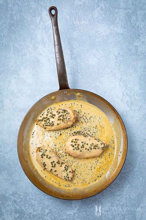 This peppercorn chicken is a classic at my house. Packed full of flavour and very easy to prepare. Chicken breasts with creamy green peppercorn sauce only requires a few ingredients and takes no time at all to cook. #Recipes #MealIdeas #GreedyGourmet #PeppercornChicken #ChickenRecipes Green Peppercorn Recipes, Peppercorn Chicken, Green Peppercorn Sauce, Peppercorn Sauce Recipe, Creamy Peppercorn Sauce, Green Pepper Sauce, Cream Sauce For Chicken, Green Peppercorn, Peppercorn Sauce