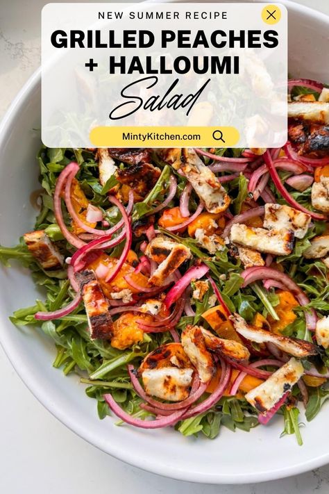 Try this new summer salad recipe, which uses delicious peaches or apricots and tasty, smoky halloumi cheese. It's ideal for hot days and outdoor dining. Roasted Branzino Recipe, Peaches Salad, Grilled Romaine Lettuce, Grilled Peach Salad, Grilled Salad, Halloumi Cheese, Grilled Romaine, Vegan Tzatziki, Halloumi Salad