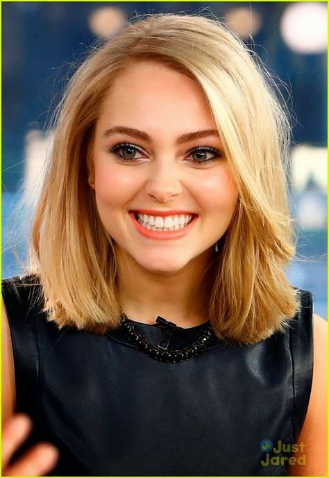 one length at shoulders Bob Lung, Annasophia Robb, Felicity Jones, Round Face Haircuts, Short Hairstyle, Rosie Huntington Whiteley, Mid Length Hair, Blonde Bobs, Round Faces