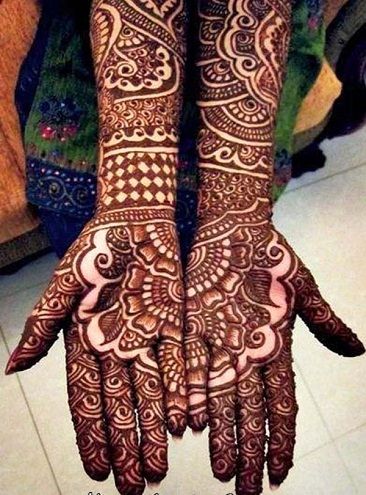 10 Beautiful Marathi Mehndi Designs with Images Bridal Mehendi Designs Wedding, Round Mehndi Design, Indian Mehndi Designs, Full Hand Mehndi, Beginner Henna Designs, Beautiful Henna Designs, Bridal Mehendi Designs, Full Hand Mehndi Designs, Beautiful Mehndi