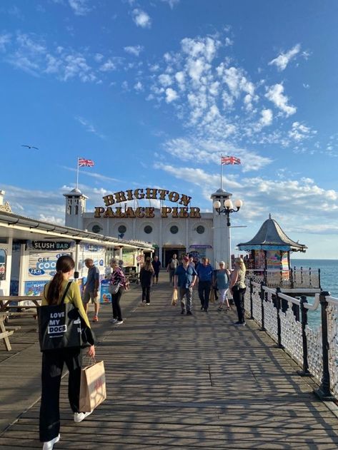 Life In Uk Aesthetic, Brighton Pier Aesthetic, English Beach Aesthetic, Brighton University Aesthetic, Brighton Beach Aesthetic, Uk Astetic, England Travel Aesthetic, Summer In England Aesthetic, Brighton Uk Aesthetic