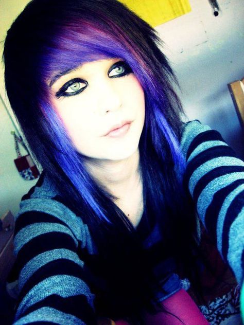 Purple Scene Hair, Emo Pics, Alternative Hairstyles, Site Models, Emo Girl Hairstyles, Emo Scene Hair, Fantastic Fashion, Scene Girl, Emo Girl