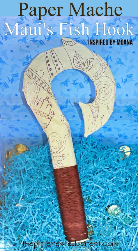 Moana inspired paper mache Maui fish hook. Use recyclables for a fun Disney inspired prop for pretend play. Kid's arts and crafts Maui Fish Hook, Moana Crafts, Disney Crafts For Kids, The Rainbow Fish, Festa Moana Baby, Moana Bebe, Moana Theme, Arts And Crafts For Teens, Crafts For Teens To Make