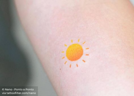 Tiny Sun Tattoo, Astronomy Tattoos, Women's Back Tattoos, Astronomy Tattoo, Sunshine Tattoo, Sunset Tattoos, Hand Poked Tattoo, Sun Tattoos, Cute Tiny Tattoos