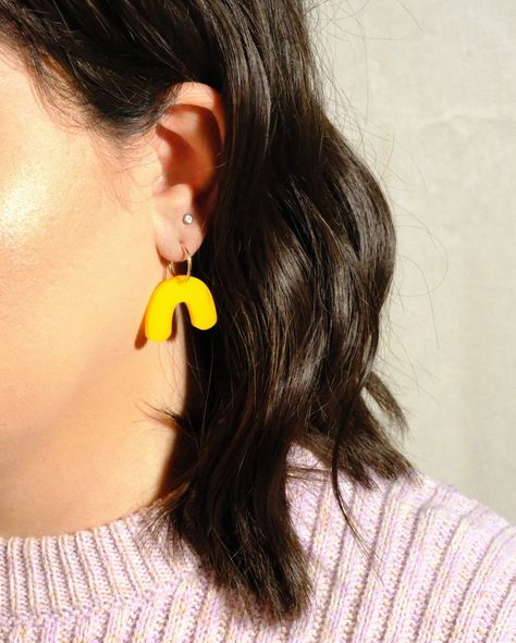 Hello sunshine Happy Monday! Amber yellow mini arches attached to gold filled hoops Arch Light, Earring Hole, Gold Filled Hoops, Blue Dream, Gold Earrings, Gold Filled, Lilac, Amber, Arch