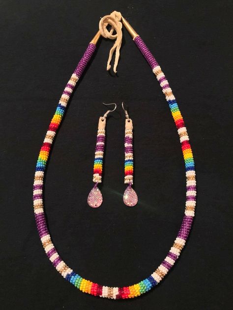 Beaded Rope Necklace Native, Beaded Lanyards Native American, Lanyard Ideas, Beaded Rope Necklace, Native Regalia, Beadwork Ideas, Native Beading Patterns, Beaded Stuff, Beaded Earrings Native