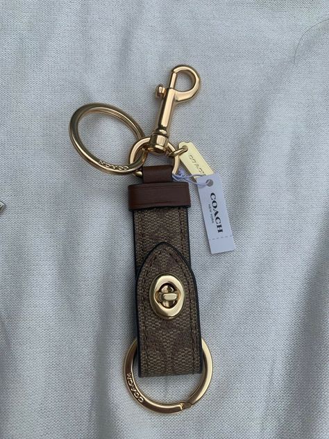 Coach Lanyard Keychain Fob Valet Brown Leather Signature C Print NWT. Condition is New with tags. Shipped with USPS First Class Package. Keychain Lanyard Aesthetic, Key Chain Strap, Wallet And Keychain, Car Key Lanyard, Minimal Keychain, Keychain Aesthetic Ideas, Fancy Keychain, Car Keys Keychain Ideas, Coach Lanyard