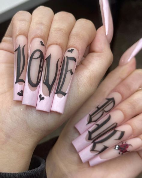 Lettering On Nails, Burn Book Nails, Lowrider Nails Acrylic, Nail Ideas Chicana, Words On Nails, Chicana Nails Acrylic Black, Nails Chicana, Nails With Words On Them, Low Rider Nails