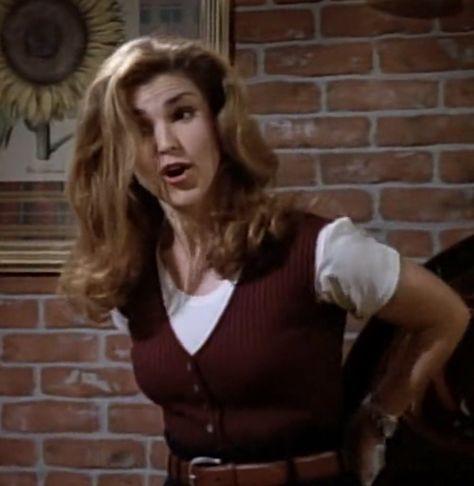 frasier (1994) Roz Doyle Style, Daphne Frasier Outfits, Frasier Roz Outfits, Roz Doyle Outfits, Roz Doyle, Daphne Frasier, Roz Frasier, Frasier Roz, Frazier Tv Show