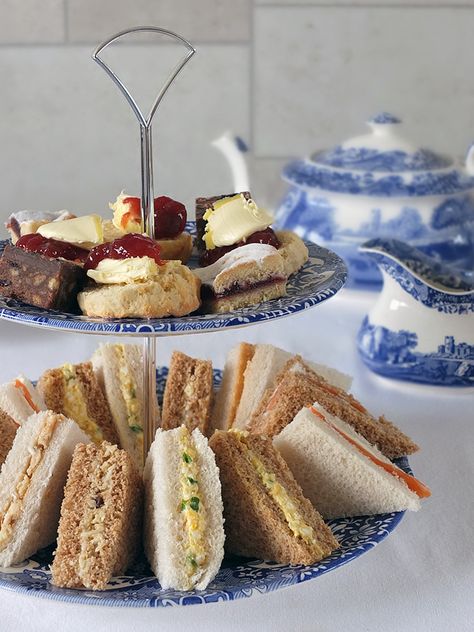 A trio of afternoon tea sandwich recipes plus a giveaway to win a Spode Blue Italian 2-tier cake stand worth £44 to serve them on! #ad Sandwiches For Afternoon Tea, Afternoon Tea Sandwiches, Blackberry Sorbet, Cheese And Pickle Sandwich, Sandwiches Afternoon Tea, August Recipes, Smoked Salmon Sandwich, Maki Sushi, Tea Sandwiches Recipes