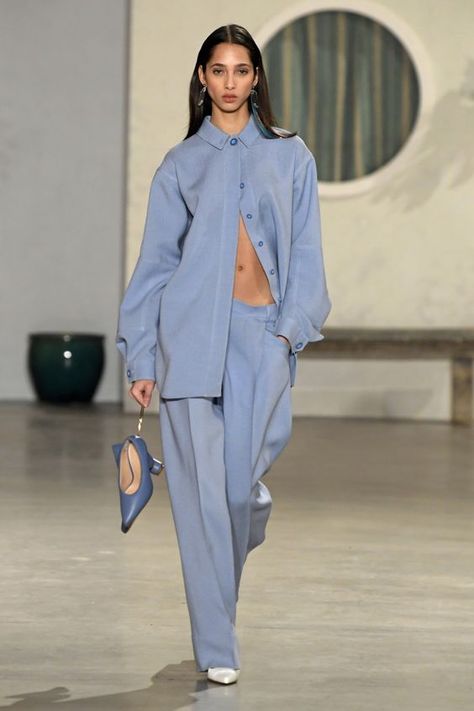 Blue Style Outfit, Blue Fashion Outfits, Jacquemus Outfit, Jacquemus Runway, Jacquemus Clothes, Jacquemus Fashion Show, Mode Ulzzang, 2019 Runway, Runway Fashion Couture