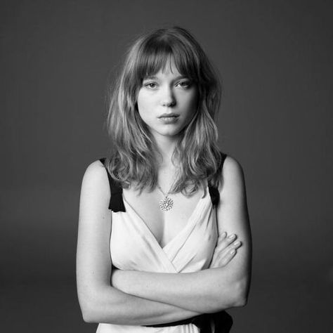 Lea Seydoux Style, Lea Seydoux, Short Bangs, Long Hair With Bangs, French Actress, Hair Envy, James Bond, Messy Hairstyles, Art Project