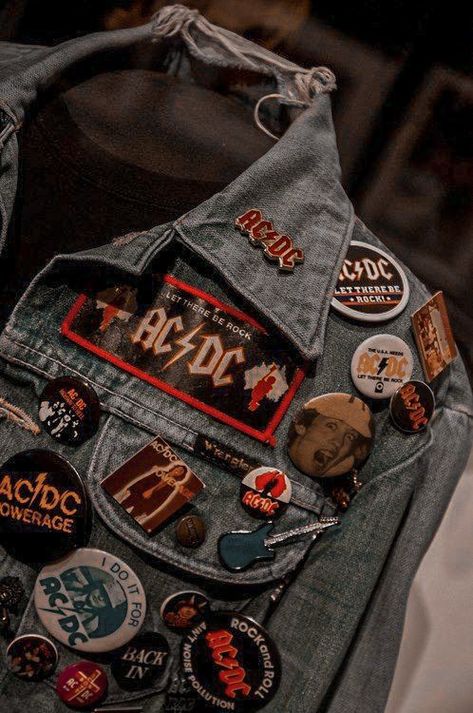 Eddie Munson Aesthetic, Rocker Aesthetic, Ac Dc Rock, Rock Aesthetic, Rockstar Aesthetic, Larry Johnson, Punk Aesthetic, Eddie Munson, Stranger Things Aesthetic