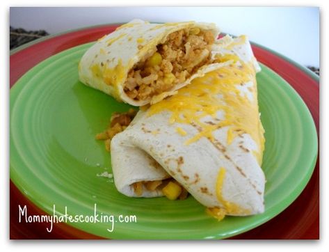 Ground Chicken and Bean Burritos Big Burrito, Bean Burritos Recipe, Baked Burritos, Bean Burritos, Ground Chicken Recipes, Chicken Burritos, Ground Chicken, Cheap Meals, Nom Nom Nom