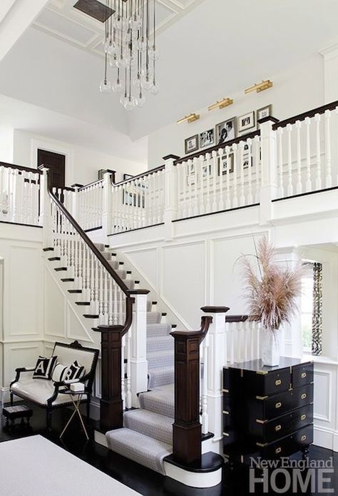 Foyer Contemporary, White Banister, Entrance Staircase, White Settee, Bubbles Chandelier, Contemporary Entrance, French Settee, Letter Pillow, White Staircase