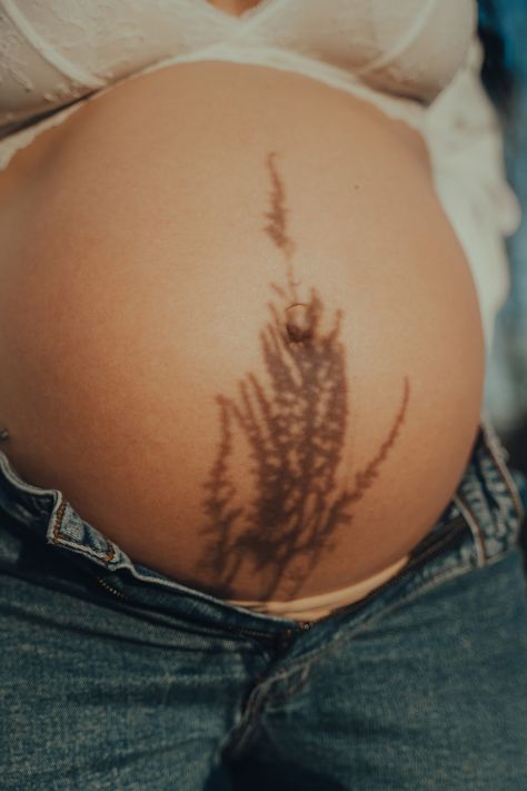 Belly Maternity Photography, Maternity Pictures Arizona, Jeans And Tank Top Maternity Photos, Maternity Photo Props Ideas, Maternity Photo Ideas Outdoor, Grass Maternity Photos, Nature Maternity Photos Couple, Maternity Boudiour Photoshoot Outdoor, Maternity Photography Only Mom