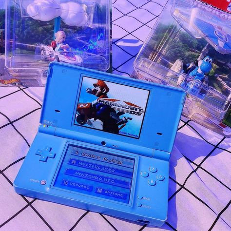 Blue Yoshi, Nintendo Collection, Mario Kart Ds, Mario Kart Wii, 2010s Aesthetic, Mario Yoshi, Cybercore Aesthetic, 2010s Nostalgia, Nintendo Dsi