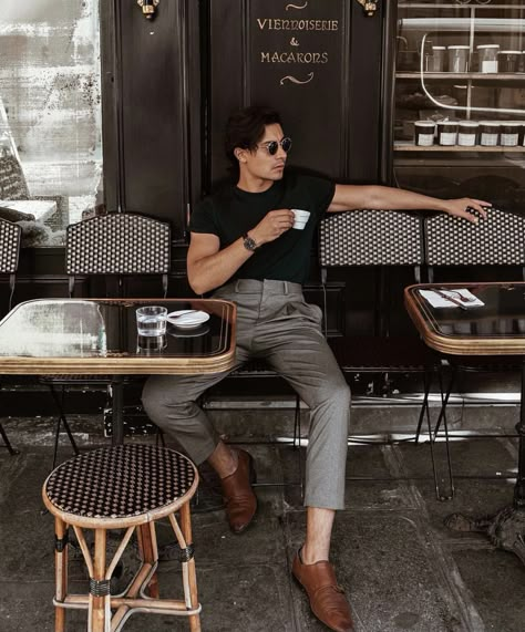 Posing Guide Men, Ares Windsor, Watch Branding, Bespoke Menswear, City Fashion Photography, Man Cafe, Men Fashion Photoshoot, Smart Casual Menswear, Casual Menswear