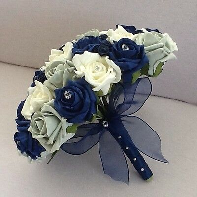 Wedding Flowers Navy Blue, Navy Wedding Flowers, Wedding Flower Guide, Cheap Wedding Flowers, Blue Wedding Bouquet, Wedding Bouquets Bride, Wedding Brides, Brides Bouquet, Blue Wedding Flowers