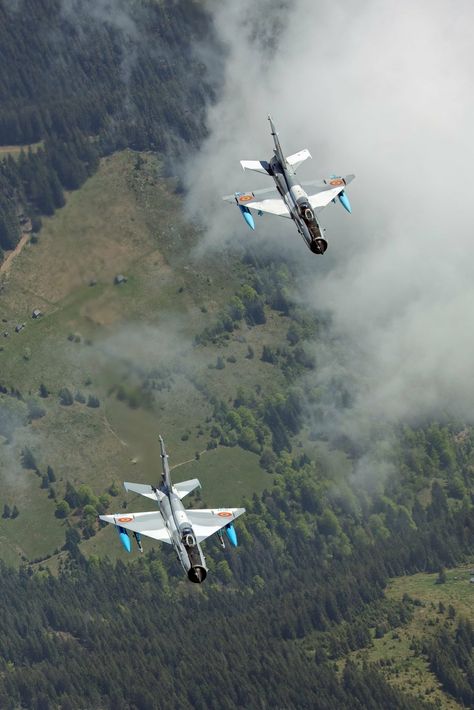 MIG-21 Lancers in flight over Transylvania, Romania Transylvania Romania, Mig 21, People's Liberation Army, Dragon Illustration, Military Jets, Military Aviation, Scary Art, Aircraft Design, Vehicle Design