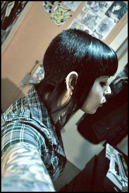 Skinhead Haircut, Chelsea Haircut, Chelsea Cut, Short Punk Hair, Skinhead Fashion, Skinhead Girl, Rude Girl, Punk Hair, Edgy Hair