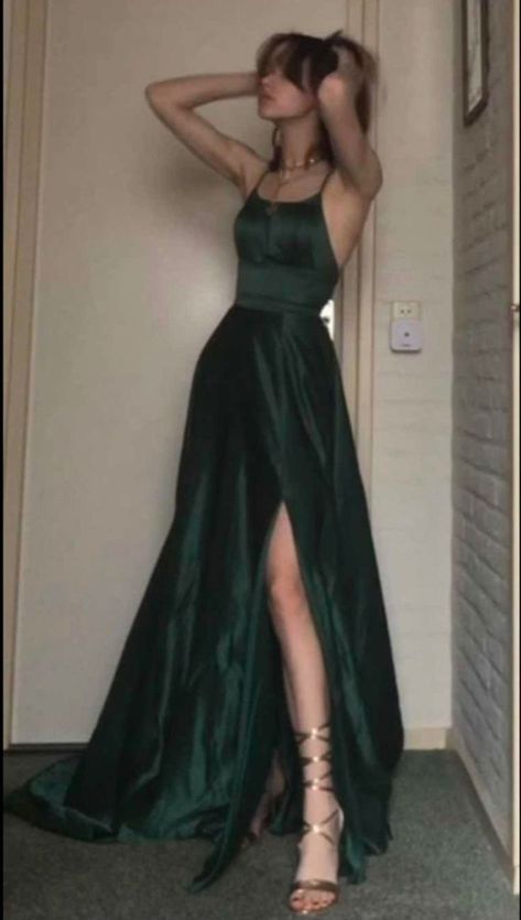 Semi Formal Attire For Women, Evening Party Dress Long, Green Satin Prom Dress, Green Spaghetti, Formal Prom Dresses Long, Dark Green Dress, Classy Prom Dresses, Best Prom Dresses, Elegant Dresses Classy