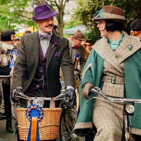 Ballarat Tweed Ride on Instagram: "Lots of style inspiration coming from the recent @tweedrun in London. The gorgeous @pandorapitstop sets a high standard! . 📷:Pandorapitstop . Don't forget to save the date for @ballarattweedride on 26th May. Registrations opening soon. Awards for best dressed riders & spectators." Tweed Ride, Tweed Run, Life Journey, Autumn 2023, Opening Soon, Best Dressed, High Standards, Ride On, Bike Ride