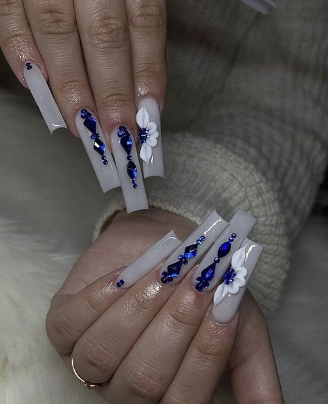 Burgundy Acrylic Nails, Blue Prom Nails, Quince Nails, Quinceanera Nails, Blue And White Nails, Royal Blue Nails, Square Press On Nails, Navy Blue Nails, Nails Autumn