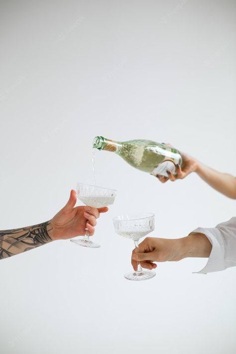 Holding Champagne Glass Hands, Hand Holding Drink, Hands Holding Glasses, Mimosas Bar, Hands Cooking, Champagne Photography, 2 Of Cups, Couples Candid Photography, Hand Held Food