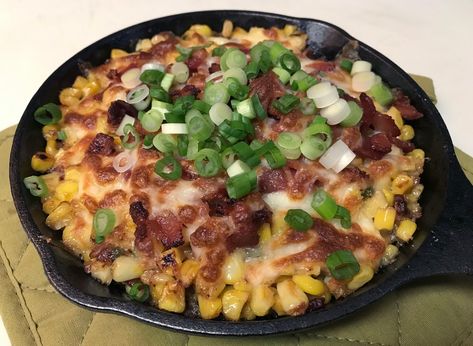 Fresh corn, bacon, and cheese...it is the perfect skillet appetizer! Eat it straight out of the skillet or with fresh tortilla chips. Korean Corn Cheese Recipe, Cheesy Casserole Recipes, Korean Video, Seonkyoung Longest, Perfect Mashed Potatoes, Cheese Buns, Cheese Corn, Corn Cheese, Cheesy Casserole