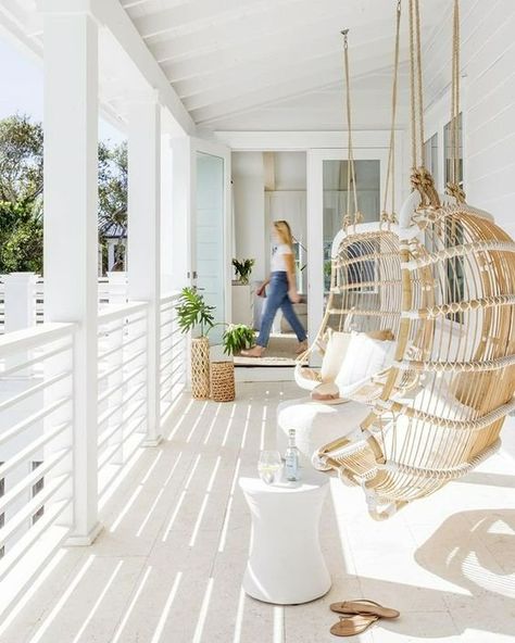 Designer Spotlight-Kendall Dennis Interiors.  Modern Coastal Design is effortlessly beautiful and chic.  Beach House bliss.  #frontporch #housetours #coastal #houseinspo #housedesign #design #interiordesign  How to Design a Modern Coastal Home Perfectly Modern Coastal Interior Design, Beach Porch, Beach Home Interiors, Keys House, Birthday Instagram, Modern Coastal Home, Beach House Interior Design, Beach House Exterior, Coastal House