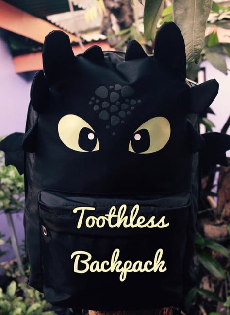 Toothless Backpack, Dragon Party Decorations, Dragon Crafts, Dragon Birthday, Dragon Party, Train Your Dragon, Hiccup, Toothless, How To Train