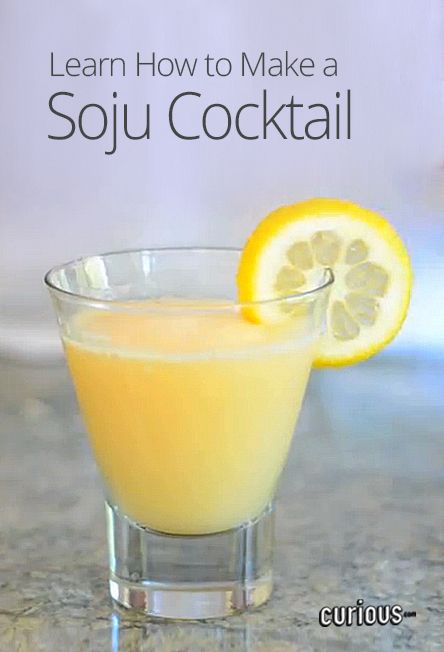 Travel to Korea with the delicious Soju cocktail - a refreshing mixed drink with citrus flavorings. It’s perfect for your next dinner party!?utm_source=pinterest&utm_medium=pin&utm_campaign=lesson_pin Korean Cocktails, Soju Cocktail Recipes, Soju Cocktails, Soju Drinks, Lunar New Year Recipes, Soju Cocktail, Travel To Korea, Drinks Soda, Korean Drinks