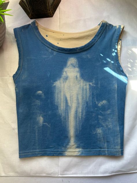 Azyrum Sun Printed Shirt, Bleach Tshirt Designs, Blue Fashion Aesthetic, Pouring From An Empty Cup, Bleach Art Clothes, Painted Tank Top, Diy Shirt Ideas, Cyanotype Clothing, Bleached Clothes