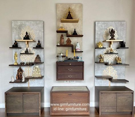 Buddha Shrine, Alter Ideas, Mandir Designs, Built In Window Seat, Mandir Design, Buddha Decor, Puja Room, Thai Art, Office Interior