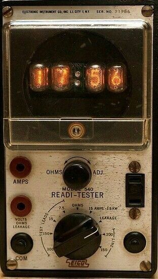 Sci Fi Props, Old Technology, Retro Gadgets, Control Panels, 3d Modelling, Vintage Radio, Vintage Electronics, Electrical Engineering, Retro Futurism