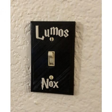 Lumos Nox Light Switch, Outlet Painting Ideas, Harry Potter Light Switch, Harry Potter Themed Bedroom, Light Switch Art, Harry Potter Lumos, Harry Potter Shower, Printable Harry Potter, Lumos Nox