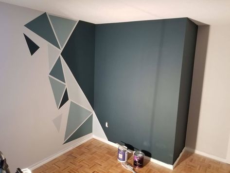 Angled Painted Walls, Geometric Wall Paint Design, House Walls Ideas, How To Paint Triangles On Wall, Geometric Wall Paint Hallway, Triangle Mural, Wall Geometric Painting Ideas, Painted Wall Designs, Two Tone Walls Bedroom