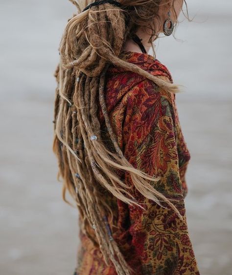 Hippie Dreads, Dreads Care, Dreadlocks Girl, Hair Dreads, Dreadlocks Styles, Natural Dreads, Dreadlocks Braids, Dread Accessories, Long Dreads