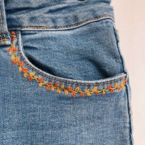 Diy Embroidery On Jeans, Embroidery On Jeans, Embroidery Jeans Diy, Clothes Embroidery Diy, Learning To Embroider, Denim Embroidery, Basic Embroidery Stitches, Hand Embroidery Projects, Denim Pocket