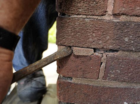 How to Patch Mortar on Brick Walls - dummies Brick Restoration, Repair Cracked Concrete, Mortar Repair, Brick Repair, Wall Repair, The Family Handyman, Foundation Repair, Home Fix, Brick Walls