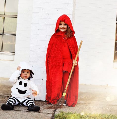 Casper Meets Wendy Halloween kid costumes Casper And Wendy Costume, Casper Meets Wendy Costume, Casper Costume, Casper And Wendy, Casper Meets Wendy, Wendy Costume, Kid Costumes, Family Costumes, Family Halloween