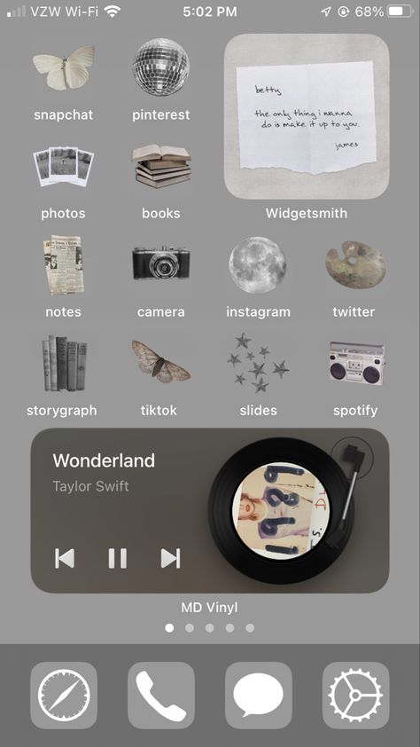 Md Vinyl, Wonderland Taylor Swift, Ios14 Layout, Lockscreen Ios, Ios App Iphone, Phone Lockscreen, Iphone Wallpaper Ios, Iphone Home Screen Layout, Phone Inspiration