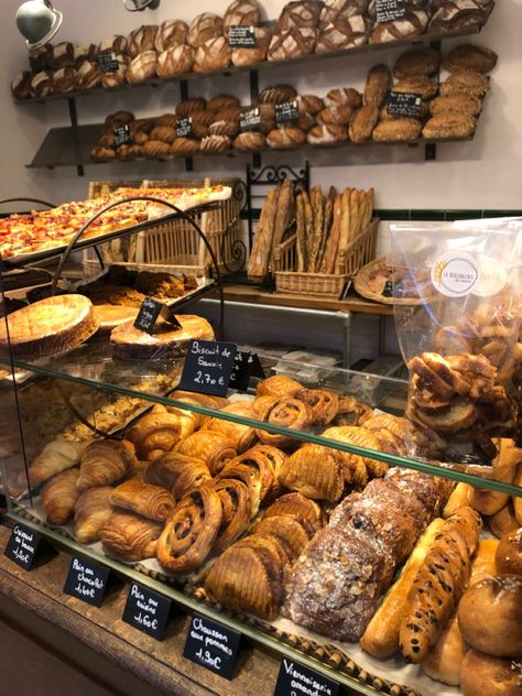 Baker Astethic, European Bakery Aesthetic, Cottage Core Bakery, Vintage Bakery Aesthetic, French Bakery Aesthetic, Fall Bakery, Pastry Aesthetic, Bakery Aesthetic, German Bakery