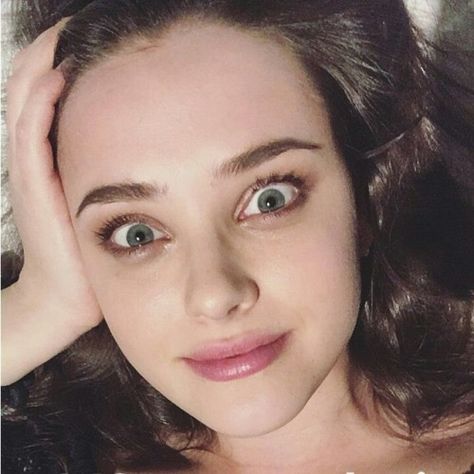 Pinterest: @Madbiatch ♔ Katharine Langford, Hannah Becker, Simon Spier, Hannah Baker, Katherine Langford, Thirteen Reasons Why, Diy Clothes And Shoes, Katie Mcgrath, 13 Reasons