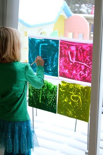 Holly's Arts and Crafts Corner: Toddler Art Activity: Window Ziploc Painting Ziploc Painting, Arts And Crafts Corner, Crafts Corner, Summer Arts And Crafts, Arts And Crafts For Teens, Art Activities For Toddlers, Toddler Arts And Crafts, Art And Craft Videos, Art Activity